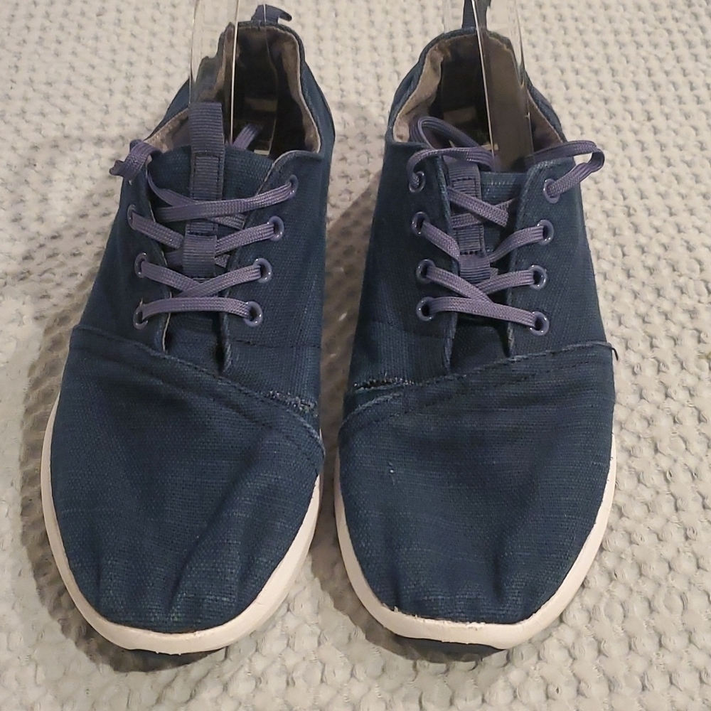 TOMS Navy Blue Sneakers Size 10 1/2 (#7)
